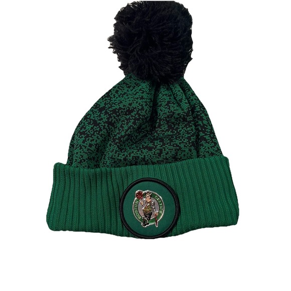 New Era Other - New Era Youth Boston Celtics Winter Hat Beanie Pom EUC
